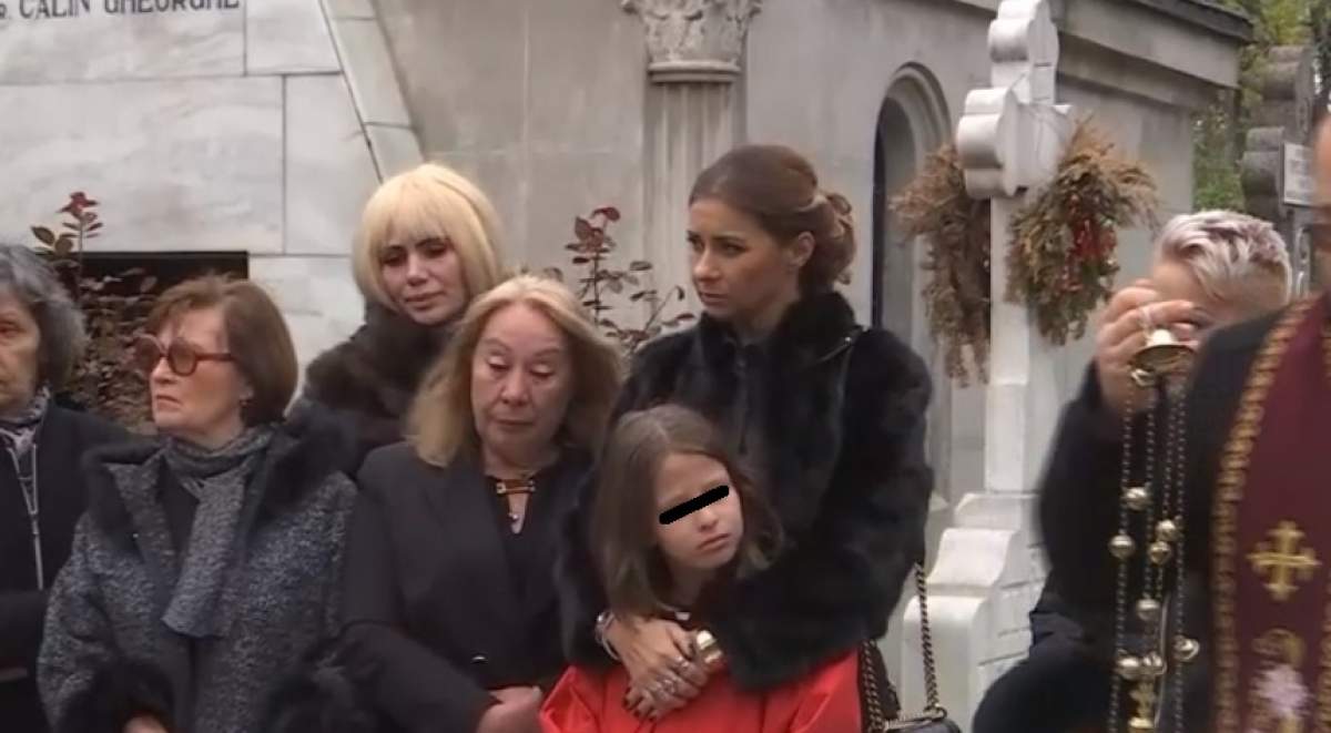 Reghe Junior, la mormântul bunicii sale. Anamaria Prodan nu s-a dezlipit de fiul său, la parastasul Ionelei Prodan