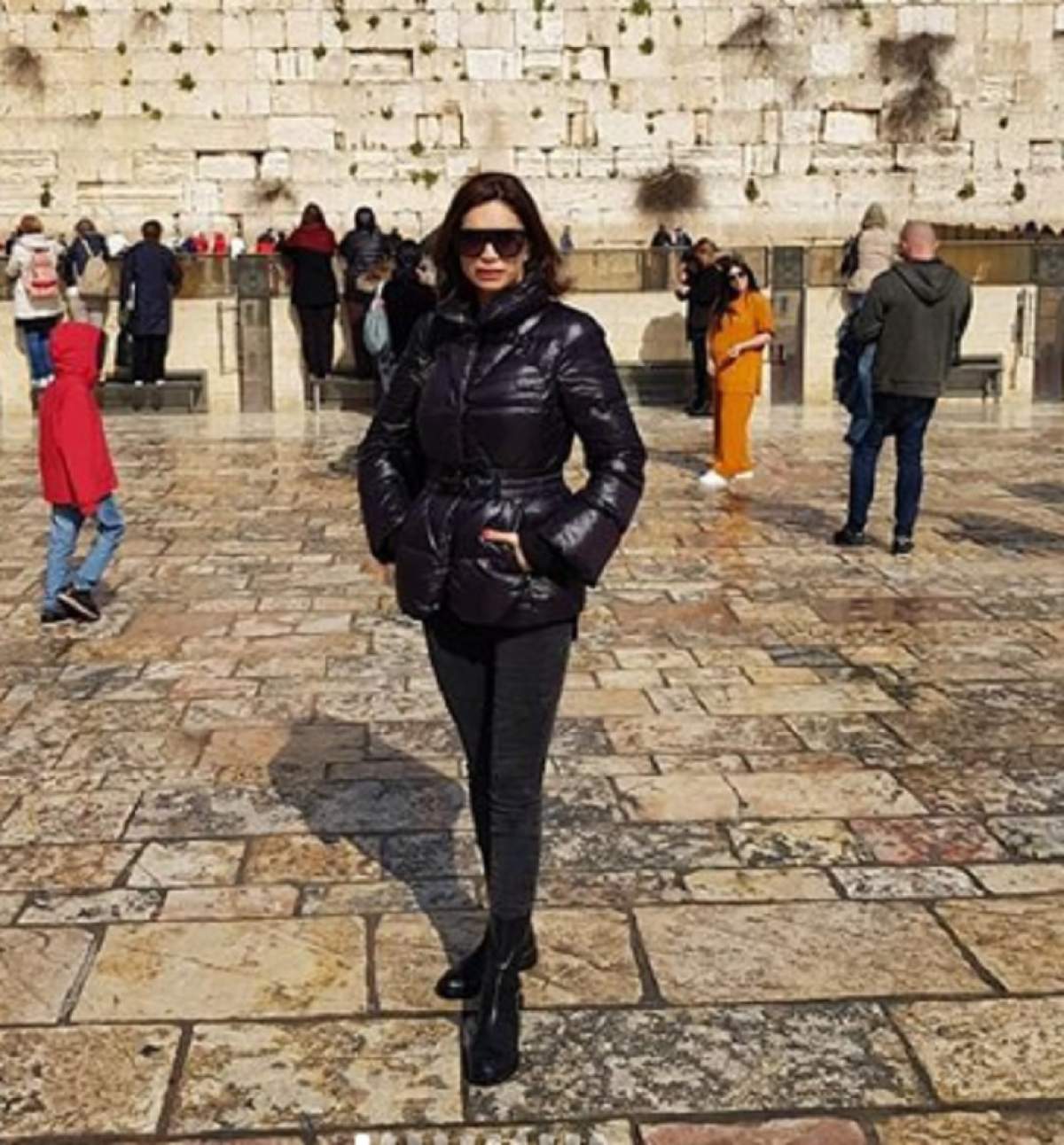 Cristina Spătar, vizită spirituală la Ierusalim, înainte de Sărbătorile Pascale. Cum încearcă vedeta să își "spele" păcatele