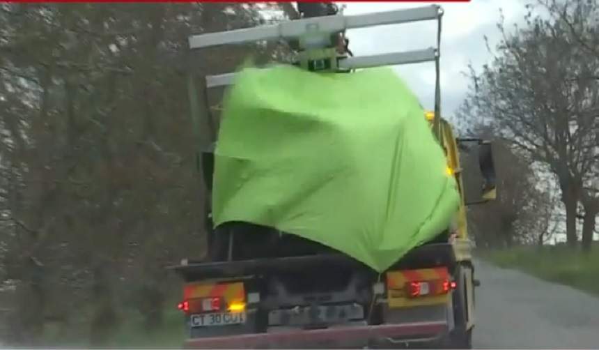Informaţii de ultimă oră! Maşina în care a murit Răzvan Ciobanu, luată din zona accidentului