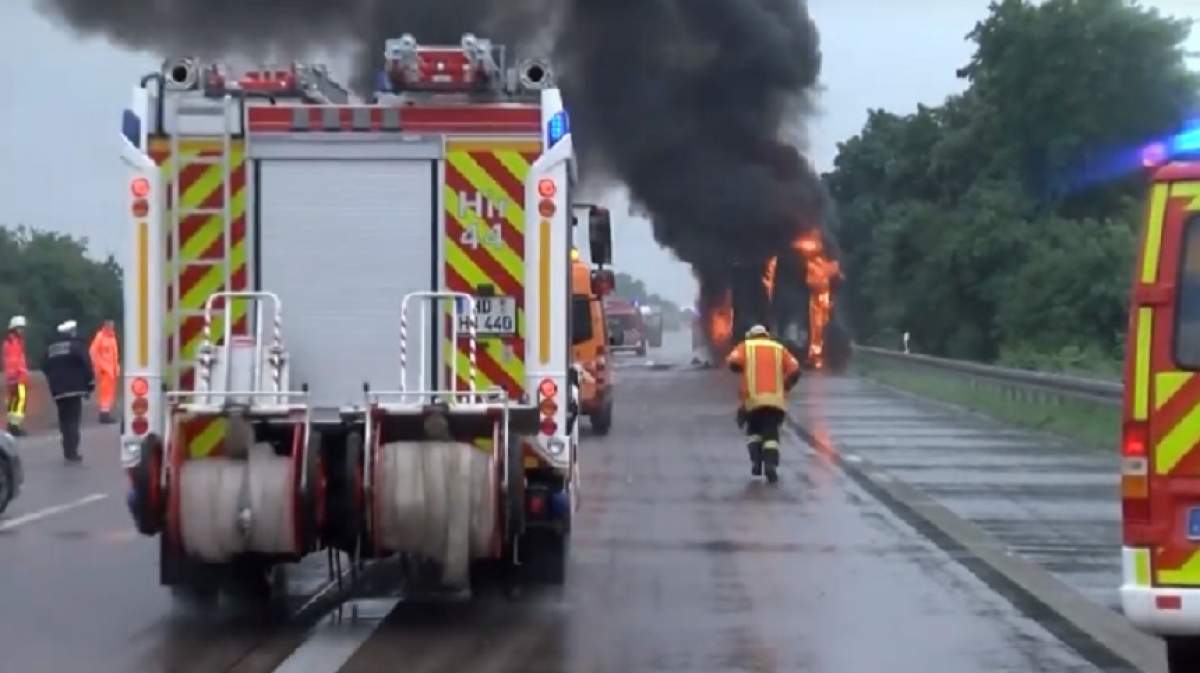 Blocaj de kilometri pe autostradă, după ce camionul la volanul căruia se afla un român a explodat în Austria