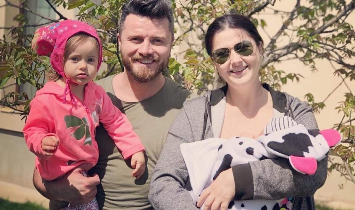 Cea mai clară fotografie cu chipul mezinei Gabrielei Cristea! Micuța Iris îi seamănă leit surorii mai mari