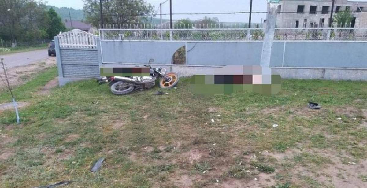 Doi bărbaţia din Moldova au murit pe loc după ce s-au izbit cu motocicleta într-un gard