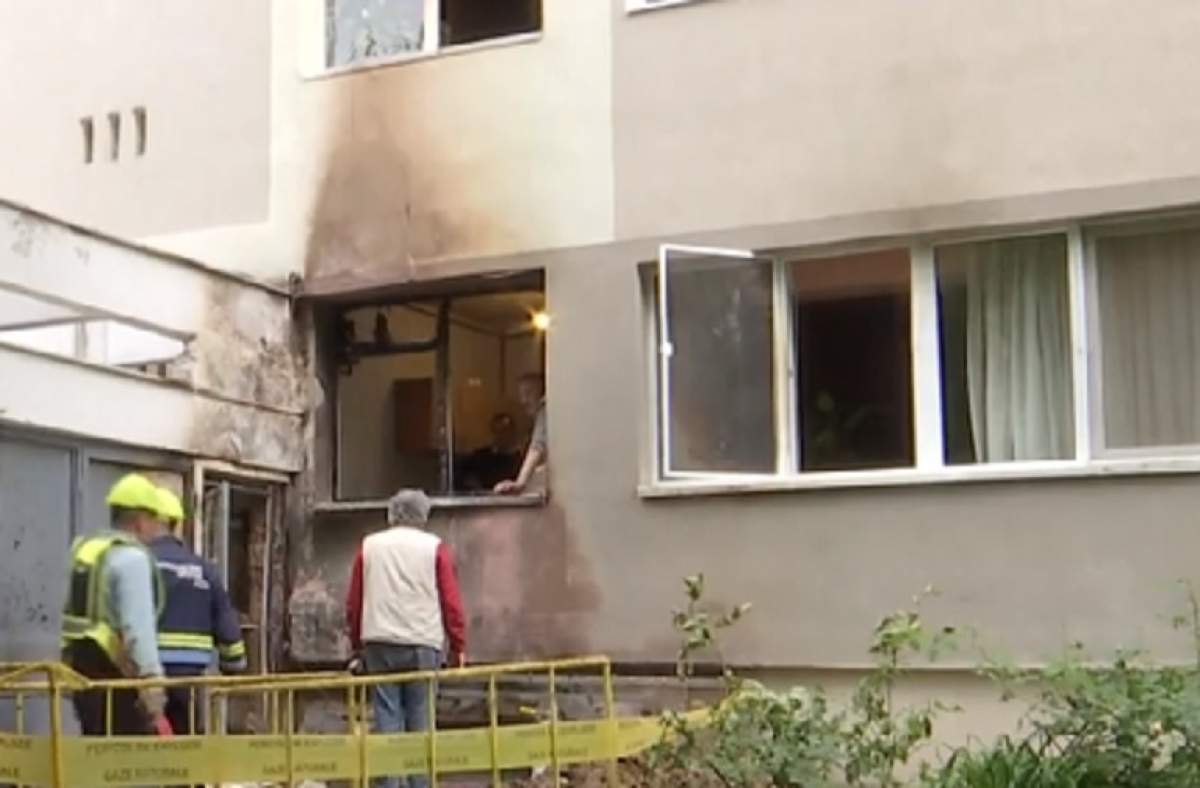 Explozie urmată de incendiu, la un bloc din Capitală! Muncitorii care făceau revizia la gaze au provocat totul