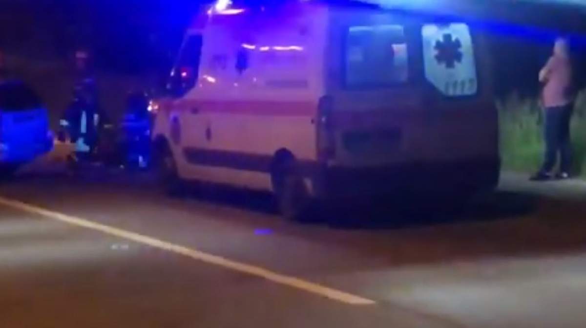 Accident cumplit în Mediaș! Trei mașini s-au ciocnit și o persoană a murit. Echipajele SMURD au intervenit de ugență