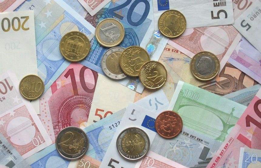 Curs valutar BNR azi, 21 mai. Euro și dolarul cresc, lira ...