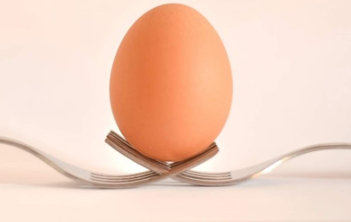 ÎNTREBAREA ZILEI: Știi care sunt utilizările mai puțini știute ale cojilor de ouă?