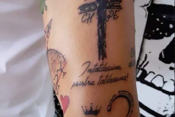 Ionel Dănciulescu s-a tatuat în cinstea foştilor jucători de la Dinamo, Cătălin Hâldan şi Patrick Ekeng! Iată cum a ieşit