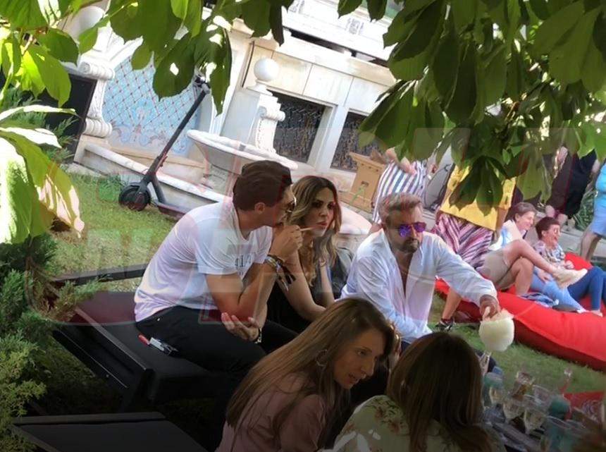 VIDEO PAPARAZZI / Cătălin Botezatu a dat în mintea copiilor! Iată de ce a fost în stare celebrul creator de modă la un eveniment cu ştaif