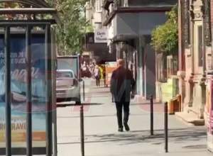 Tatăl lui Răzvan Ciobanu, transfigurat de durere! Cum arată acesta, după ce a părăsit apartamentul regretatului designer. VIDEO