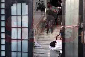 Imagini cutremurătoare din apartamentul lui Răzvan Ciobanu! Părinții au venit să recupereze lucrurile personale ale acestuia. VIDEO