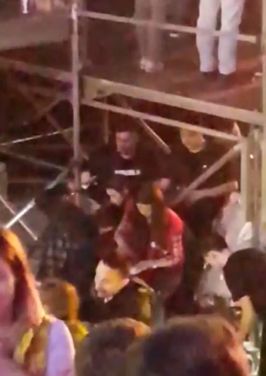 Primele imagini de la concertul din Bucureşti, unde o tânără a căzut în gol. VIDEO