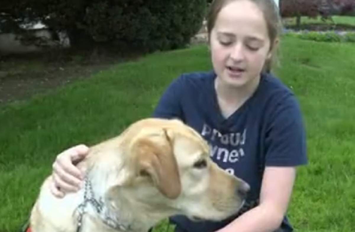 Părinții unei copile bolnave au dat 15.000 de dolari pe un câine care o ține în viață. Cum arată patrupedul