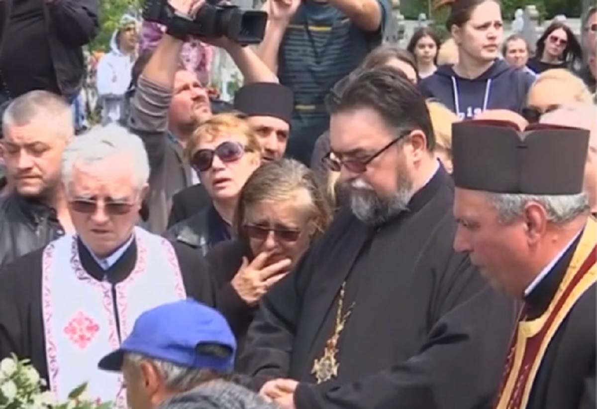 Ce spun preoţii despre înmormântarea lui Răzvan Ciobanu. "Nu am făcut nici o aluzie"