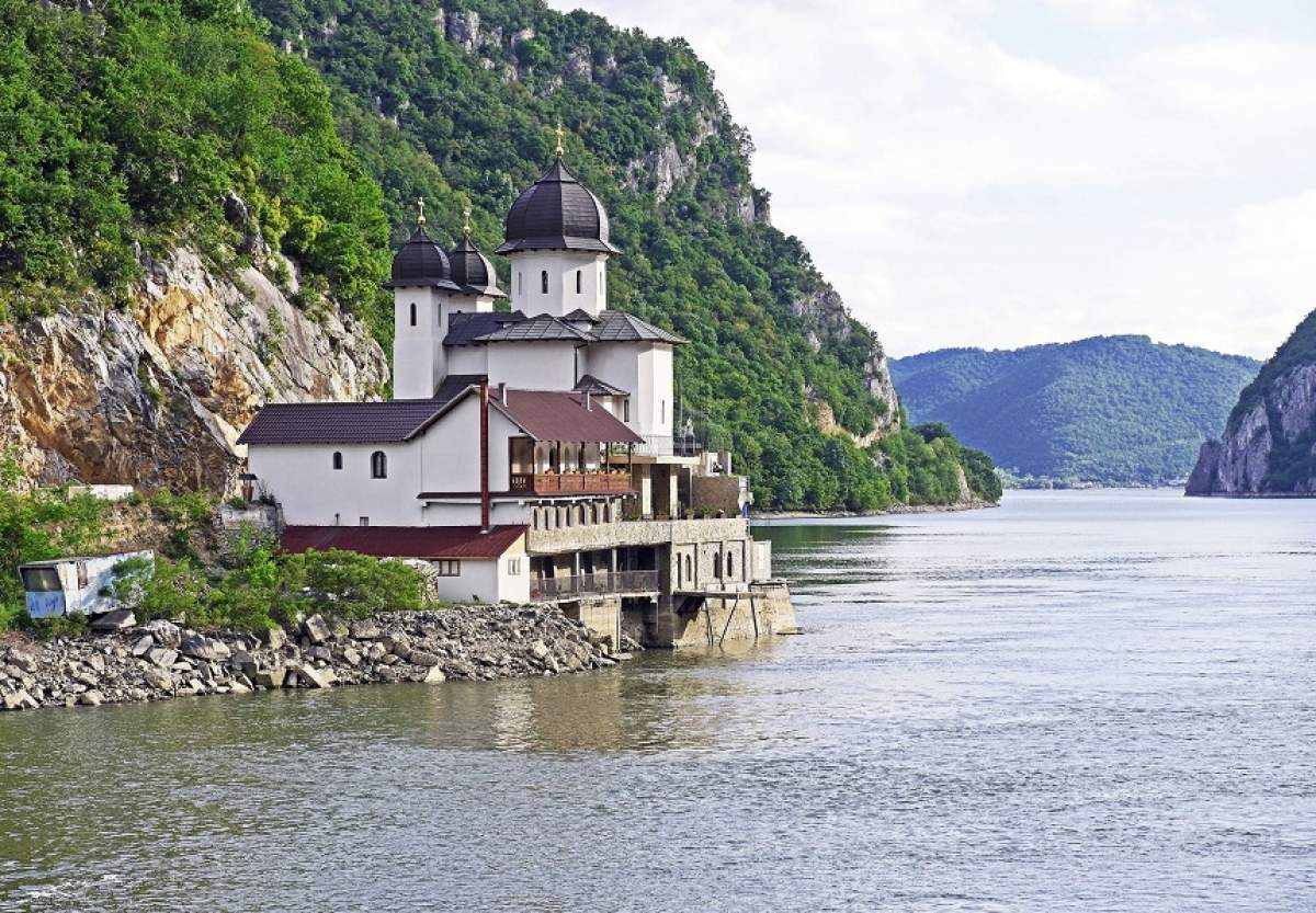 Alertă pe Dunăre! Cod Portocaliu de inundaţii din cauza debitului crescut. Iată sectoarele vizate