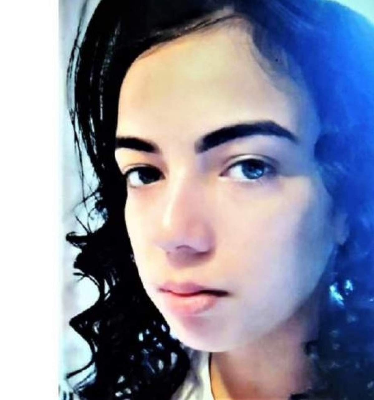 Fată din Petroșani, dispărută de acasă de 5 zile! Părinții o caută cu disperare