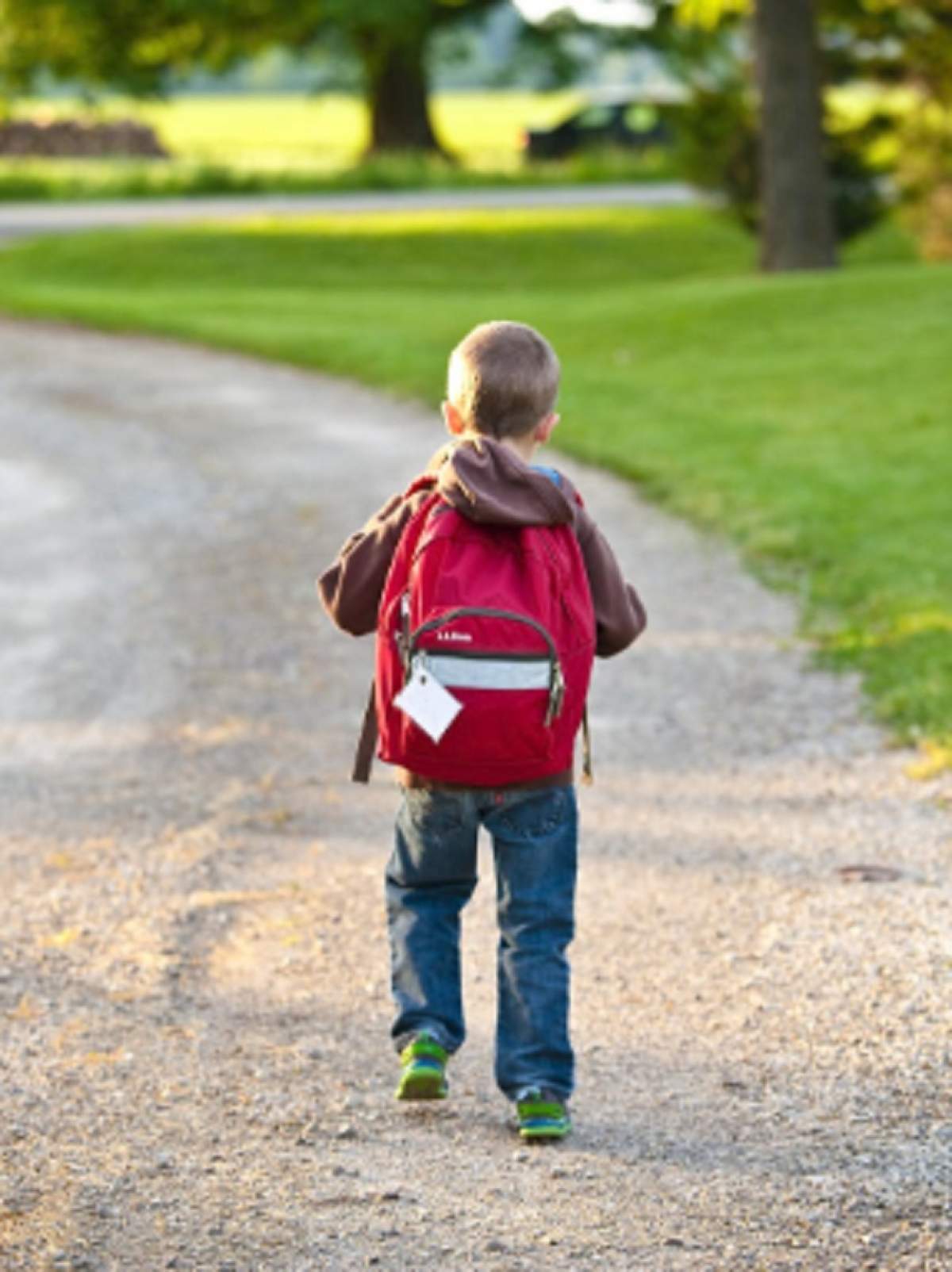Cum să îi pregătești pe cei mici și pe cei mari pentru prima zi de școală