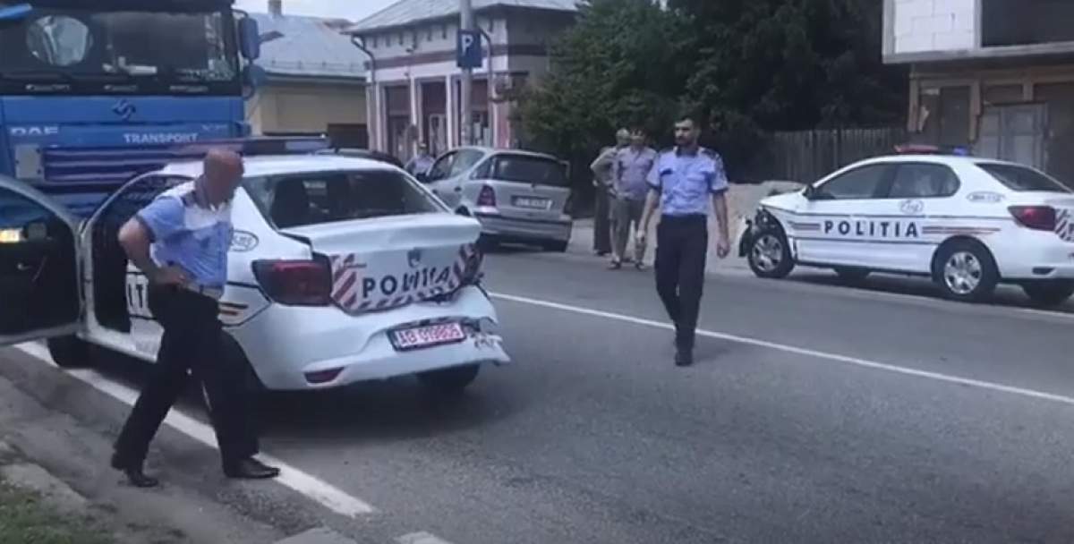 Maşini noi ale Poliţiei, făcute praf! Trei dintre ele s-au buşit, în coloană