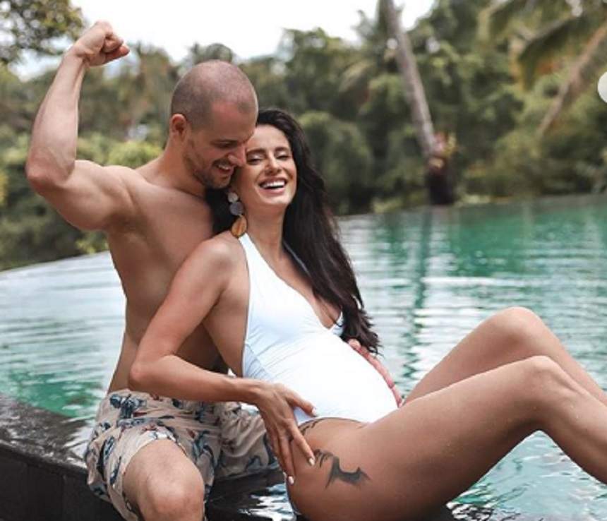 Ioana Grama a pozat topless, însărcinată în cinci luni. Bloggerița i-a lăsat cu gura căscată pe fani