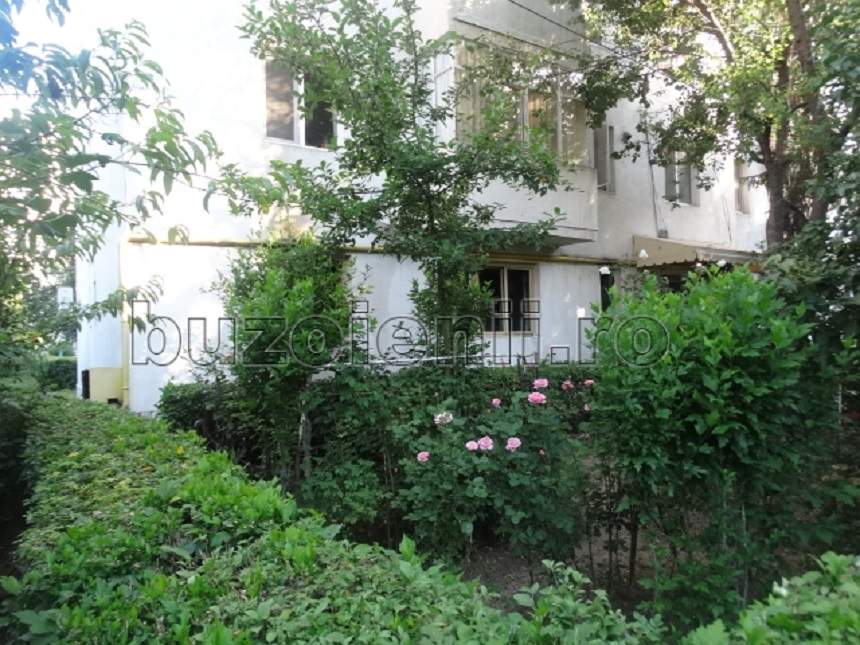Un fost maistru militar din Buzău şi-a pierdut viaţa într-un incendiu. Bărbatul ţinea candela aprinsă pentru soţia moartă