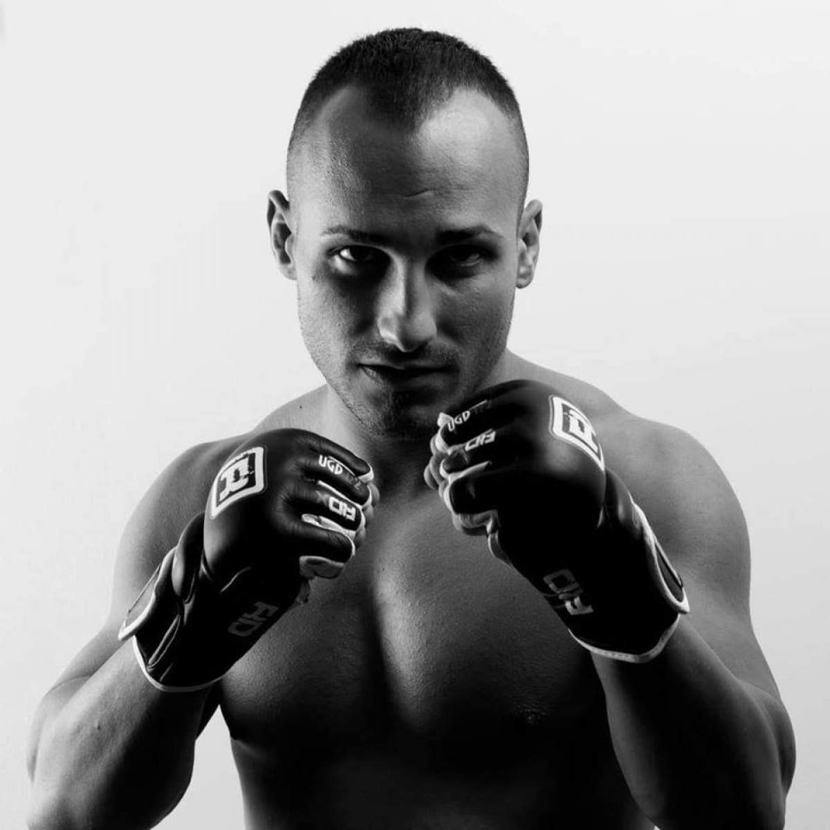 Cosmin Dușa, luptătorul MMA mort la Chișinău, a leșinat de două ori în ultimele 6 luni. Declarațiile mamei
