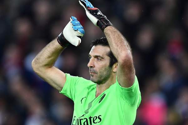 Transfer neaşteptat pentru Gianluigi Buffon! Cu ce echipă a bătut palma portarul italian
