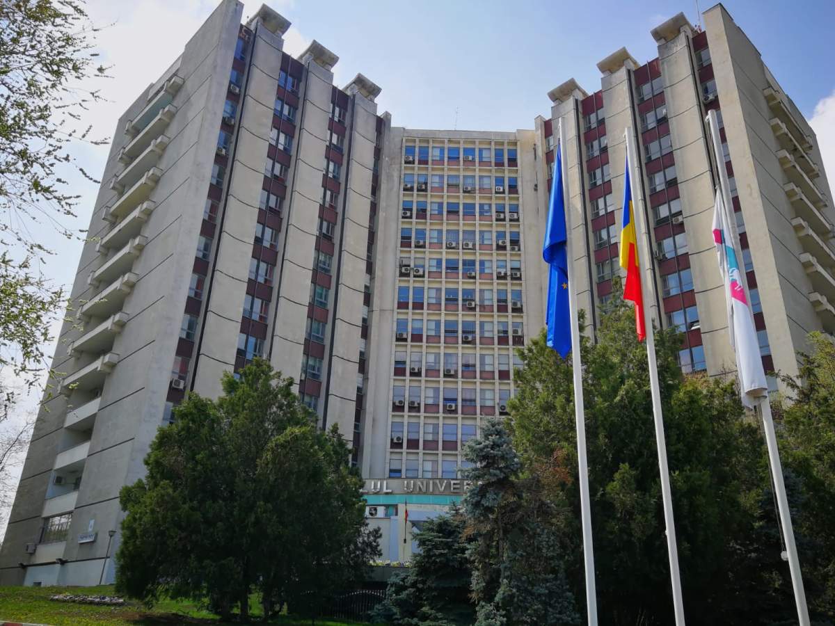 Scenă șocantă în București. Un tânăr de 22 de ani s-a aruncat de pe Spitalul Universitar