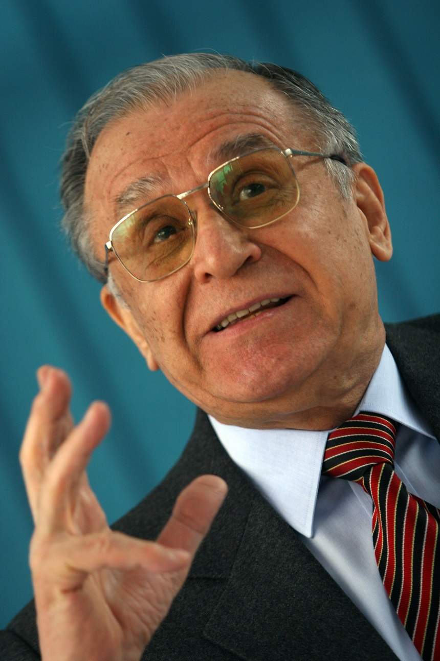 La ce i-au dat medicii „interzis“ lui Ion Iliescu! Ultimele informaţii despre starea fostului preşedinte