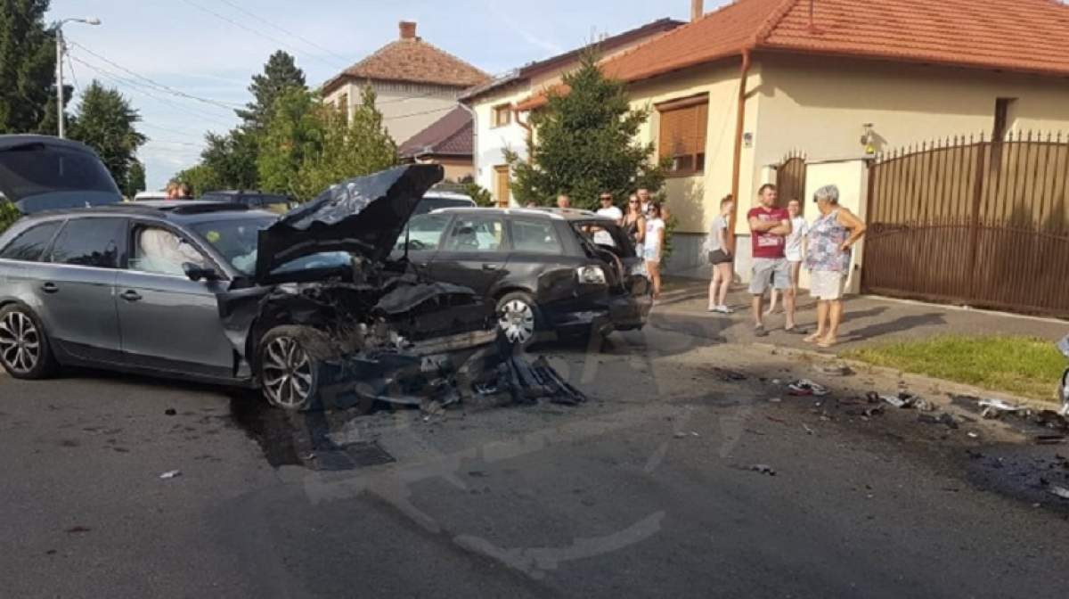 Accident grav în Satu Mare! A pierdut controlul și a lovit două mașini parcate