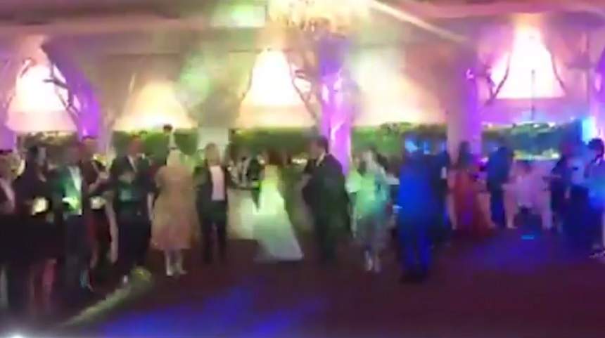Nuntă în lumea bună a Capitalei! Nume cu greutate din fotbal, surprinse în ipostaze inedite / VIDEO