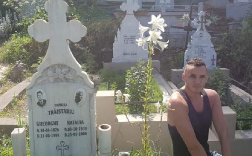 Mihai Trăistariu, cuprins de dorul de părinți! S-a fotografiat în cimitir