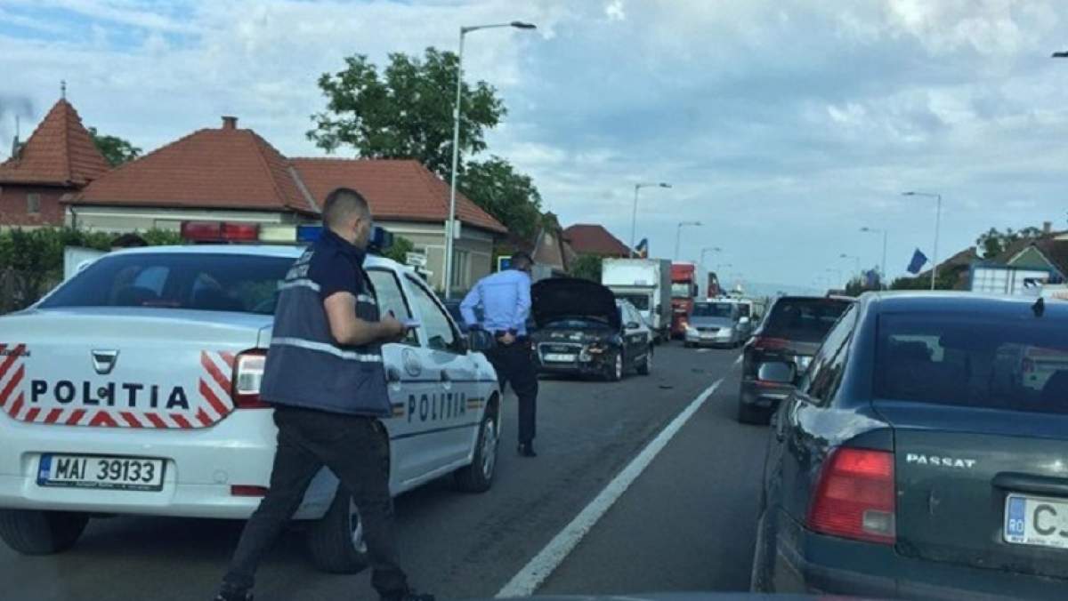 O clujeancă s-a urcat băută la volan, a provocat un accident virând pe interzis, apoi a fugit de la faţa locului!