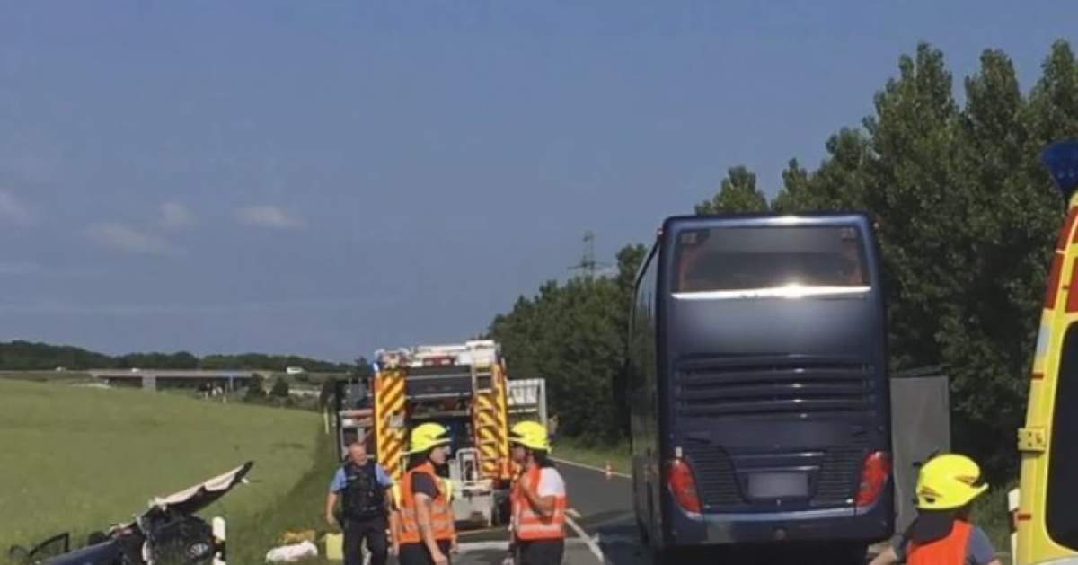 Autocar plin cu elevi, accident grav pe autostradă. Sunt multe victime / VIDEO