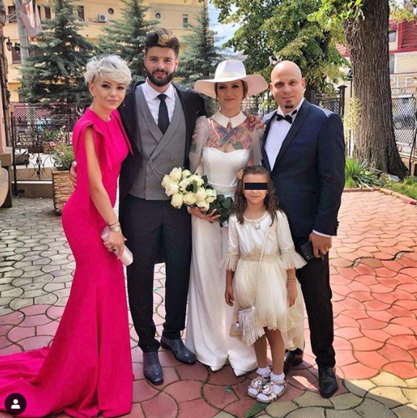 Giulia Anghelescu şi soţul au devenit părinţi...spirituali. Artista a atras toate privirile cu ţinuta purtată