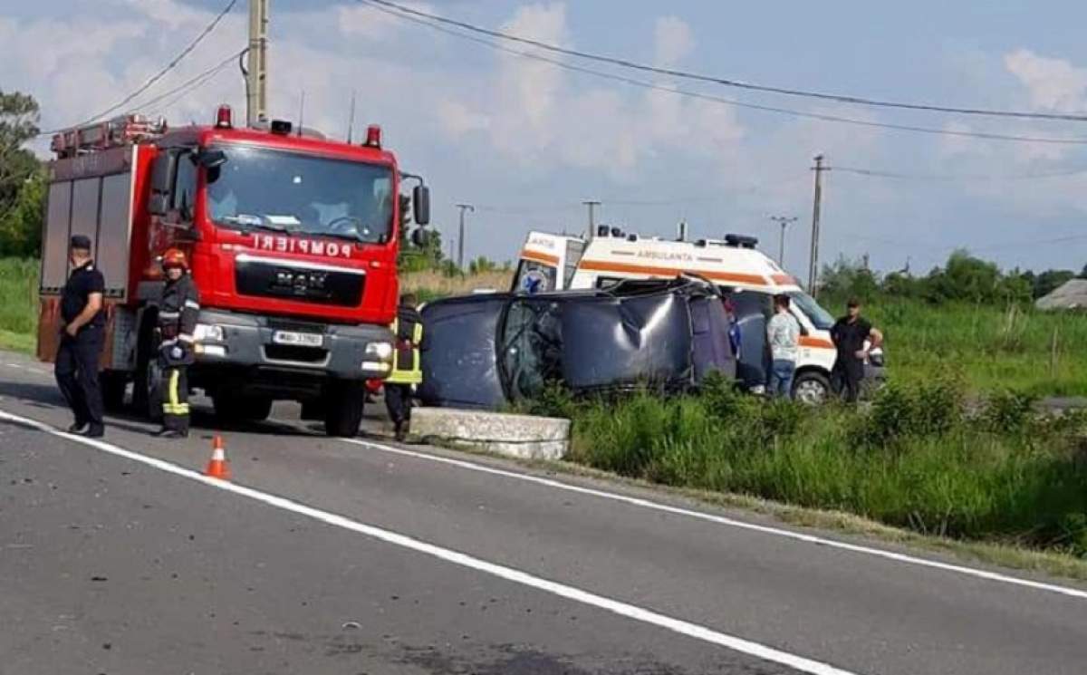 Accident grav în Cluj! Două autoturisme s-au răsturnat