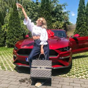 Răzvan Simion a surprins-o pe Lidia Buble cu o mașină, de ziua ei: „Sunt încă în stare de șoc!” / FOTO
