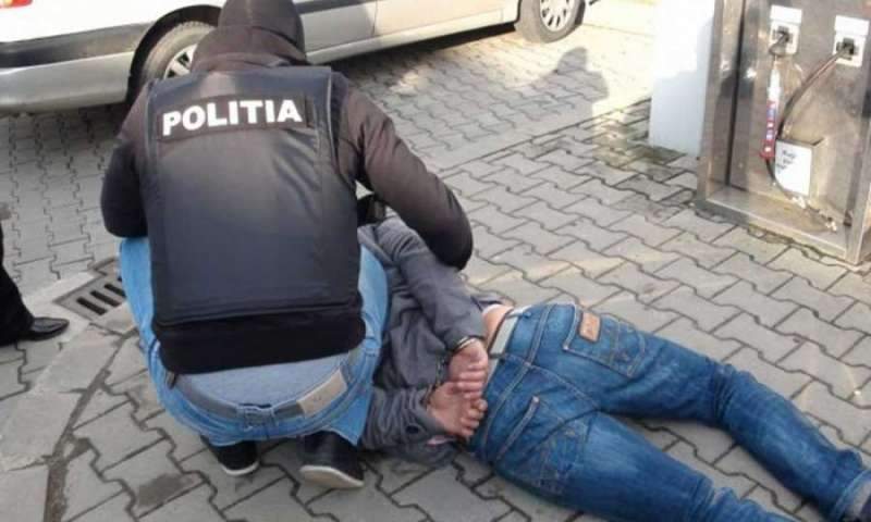 EXCLUSIV / Decizia care aruncă în aer Poliţia Română! Ce se întâmplă cu agenţii operativi!