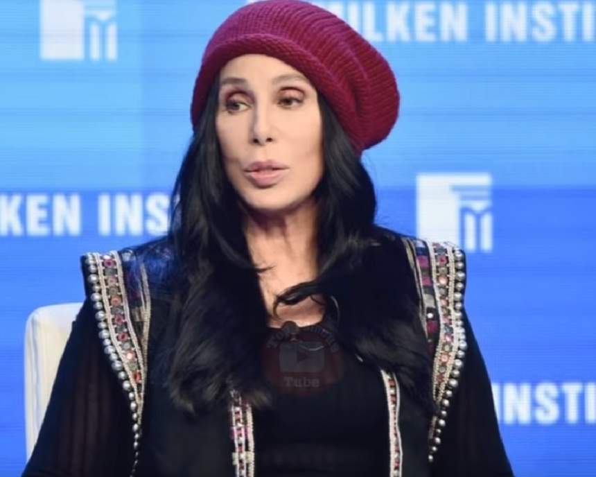 De ce a ajuns Cher să fie comparată cu un travestit. Vedeta a întrecut măsura cu operațiile estetice!