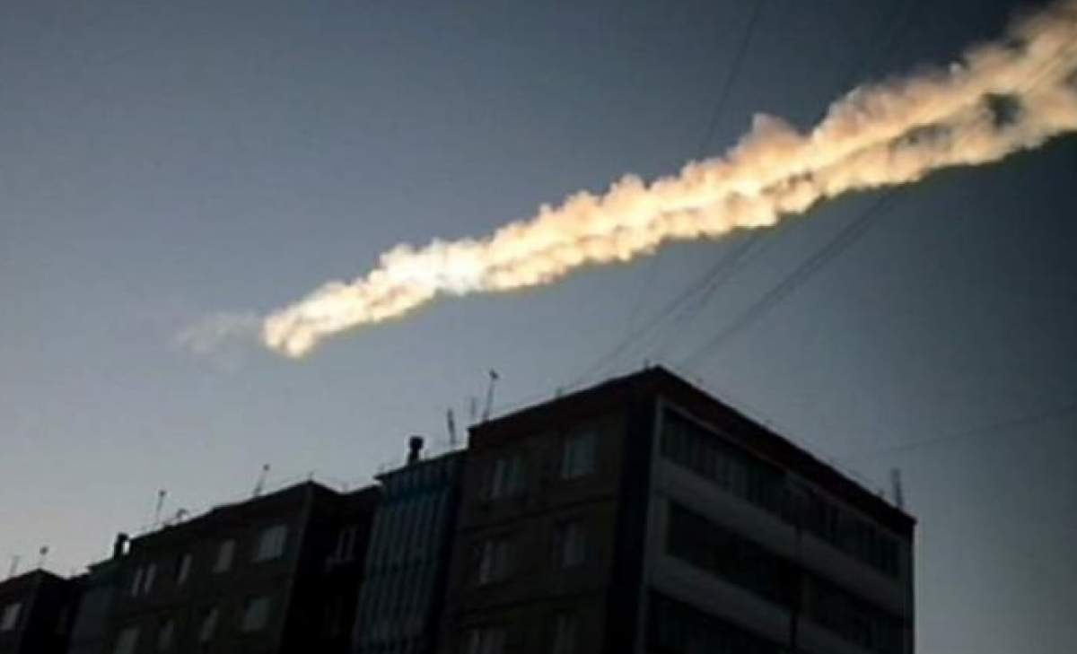 Un meteorit ar fi căzut la Iași. Oamenii au auzit o bubuitură puternică
