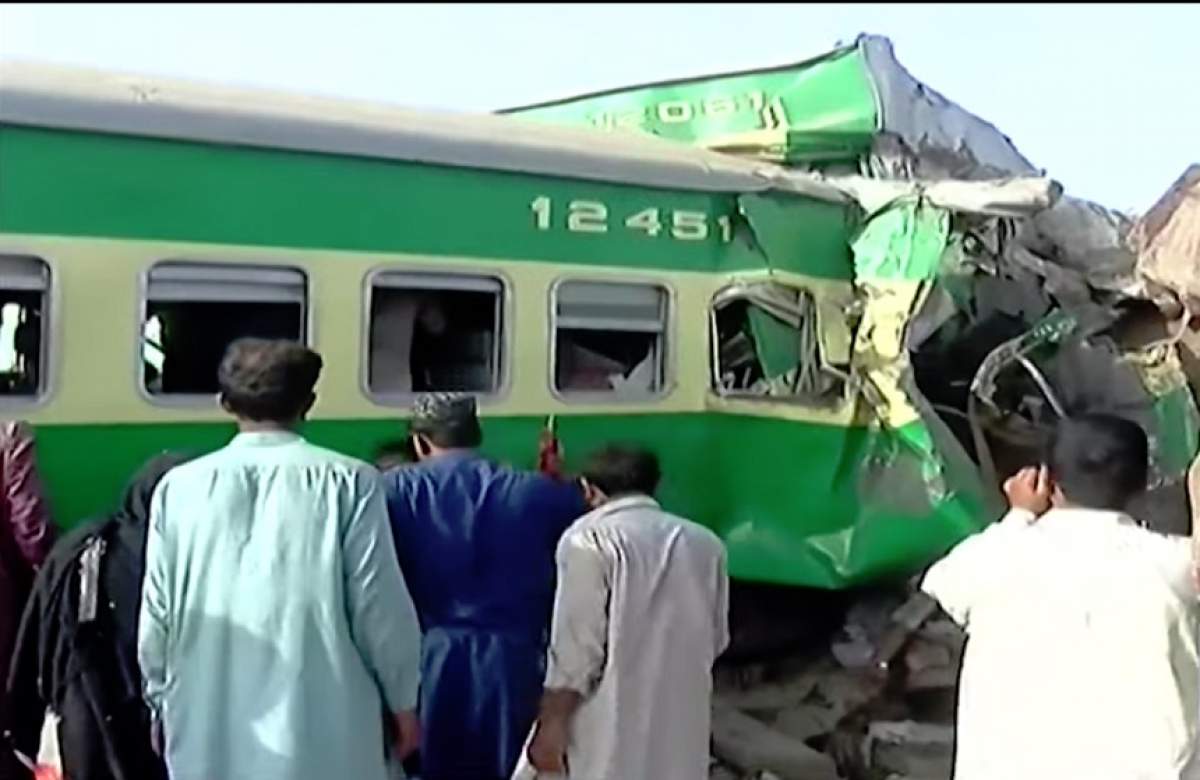 Tragedie fără margini! 11 persoane au murit şi 60 au fost rănite, după coliziunea a două trenuri