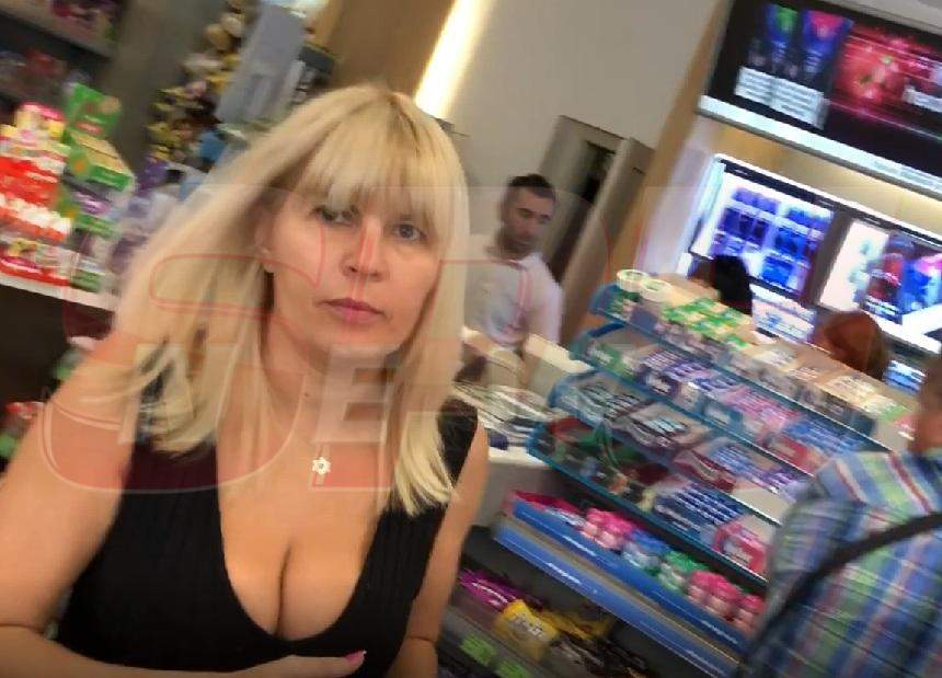 VIDEO PAPARAZZI / Imagini de senzație cu Elena Udrea, după revenirea în România! Fosta „blondă de la Cotroceni” este într-o formă de zile mari