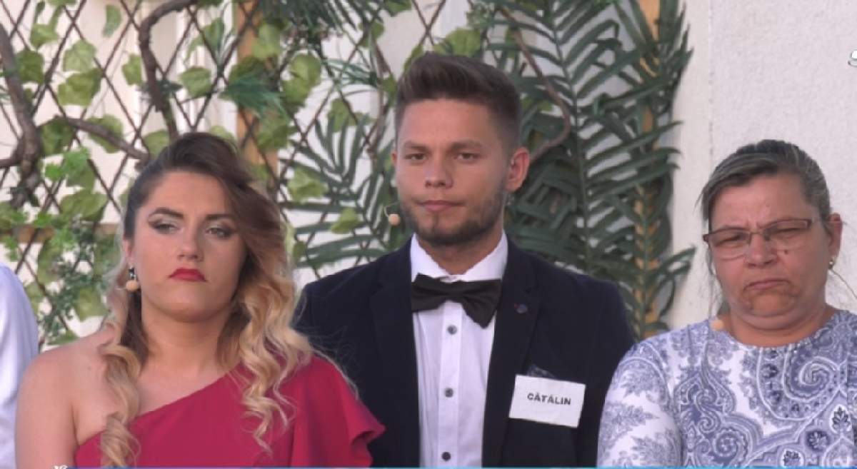 Carmen de la „Dragoste fără secrete”, lezată de faptul că Laurențiu spune despre ea și Cătălin că sunt caz social: „Nu am venit să cerșim mila nimănui”