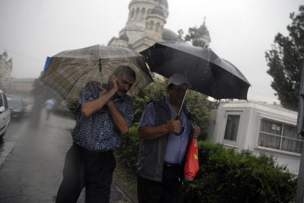 Avertizare meteo de ultimă oră. ANM a emis cod galben de ploi și furtuni violente, în România