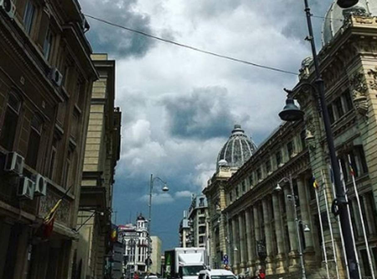 Vremea în București, luni, 15 iulie. Furtunile se mențin în Capitală, iar maximele nu depășesc 23 de grade