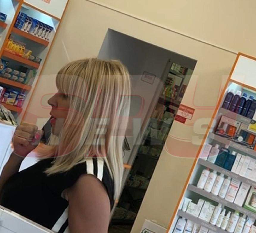 Probleme pentru Elena Udrea, la scurt timp de la revenirea în ţară. Fosta blondă de la Cotroceni a dat fuga la farmacie. VIDEO PAPARAZZI