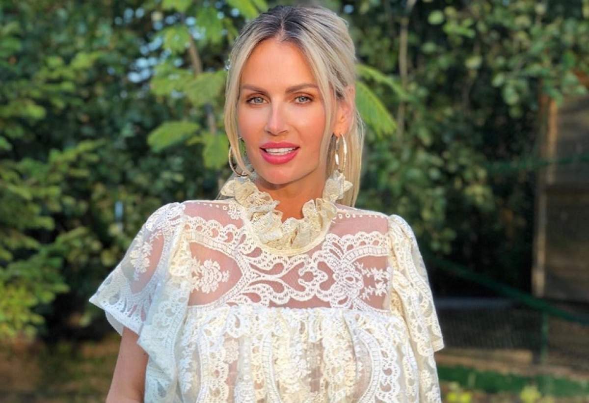 Andreea Bănică, în sânii goi, pe internet. Ipostaza incendiară care a înroșit butonul de like