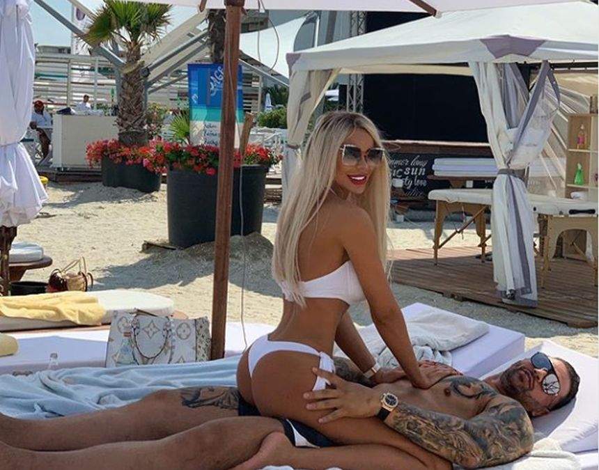 Bianca Drăgușanu și Alex Bodi au încins imaginația internauților, la plajă. Cum au putut să se pozeze cei doi