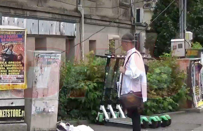 Imagini rare cu un artist celebru de la noi. Toţi trecătorii au întors capul după el. Cum a ieşit îmbrăcat pe strada, ziua în amiaza mare / VIDEO PAPARAZZI