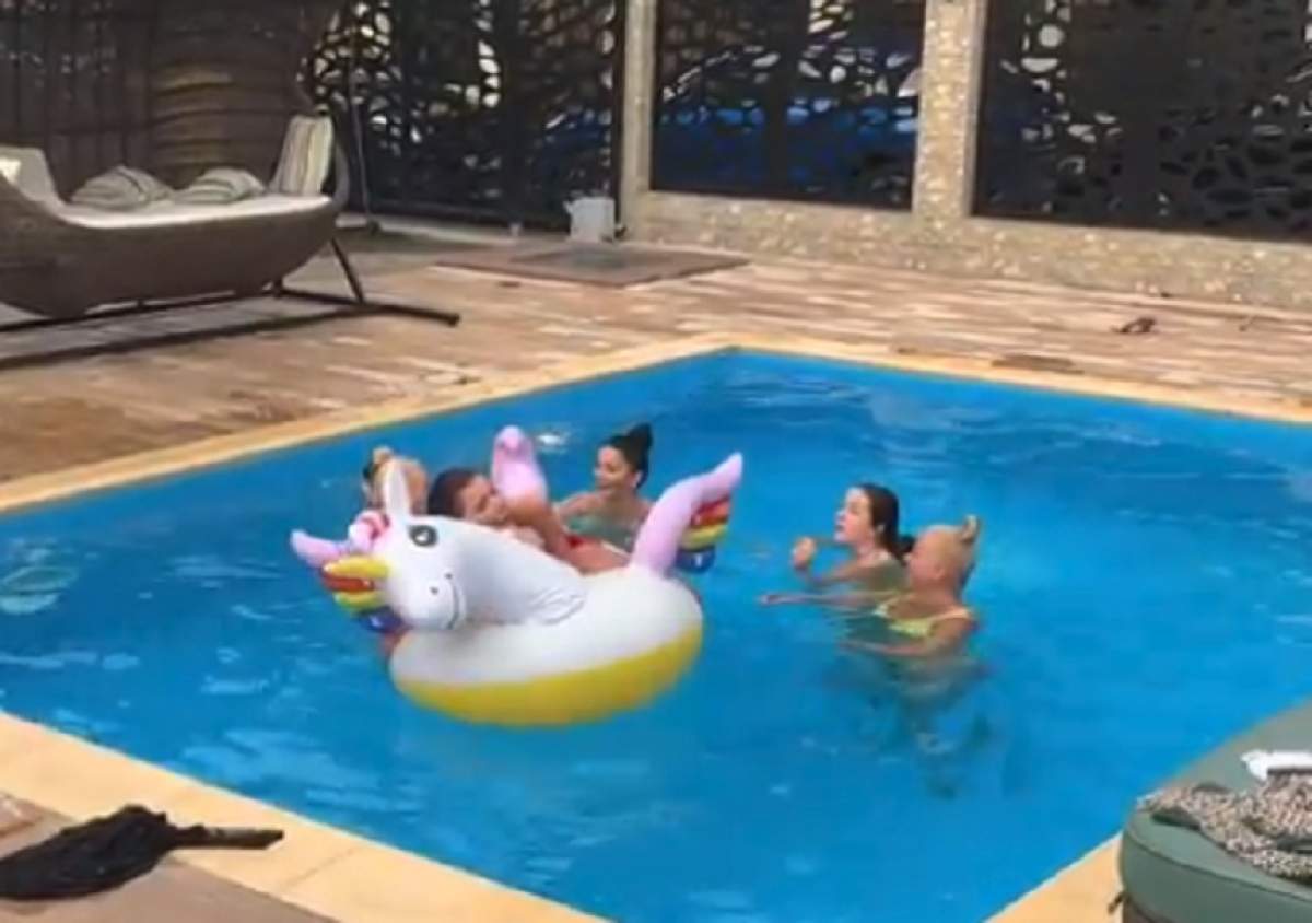 Brigitte Pastramă, filmări de senzație de la petrecerea burlăciţelor. Fetele s-au distrat la piscină