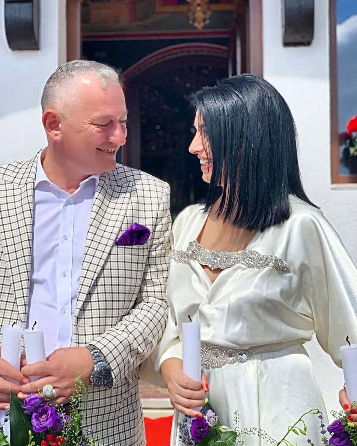 Mirela de la „Insula iubirii” s-a cununat religios. Primele imagini de la nuntă. FOTO