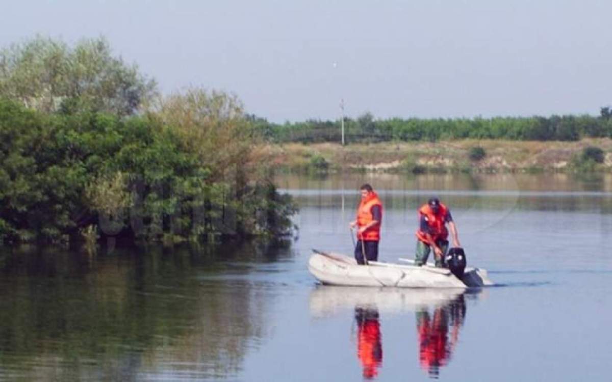 Detalii șocante despre fetițele înecate în râul Râmnicu Sărat. Localnicii au spart geamurile ambulanței cu pietre
